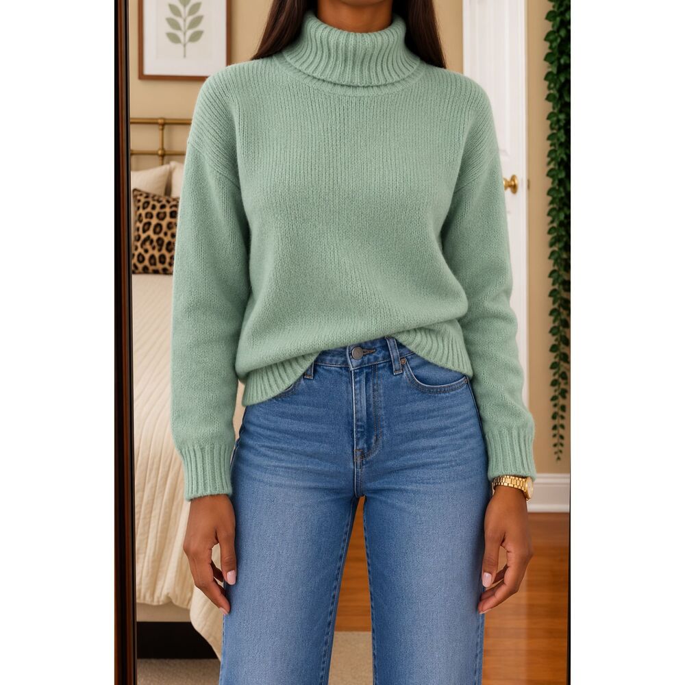 GAP Women's Chunky Knit Sweater Size Large Olive Green Pullover Cozy Turtleneck